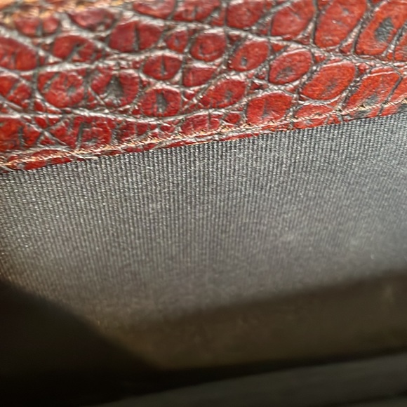 Croc Embossed Leather Shoulder Bag - Picture 10 of 16